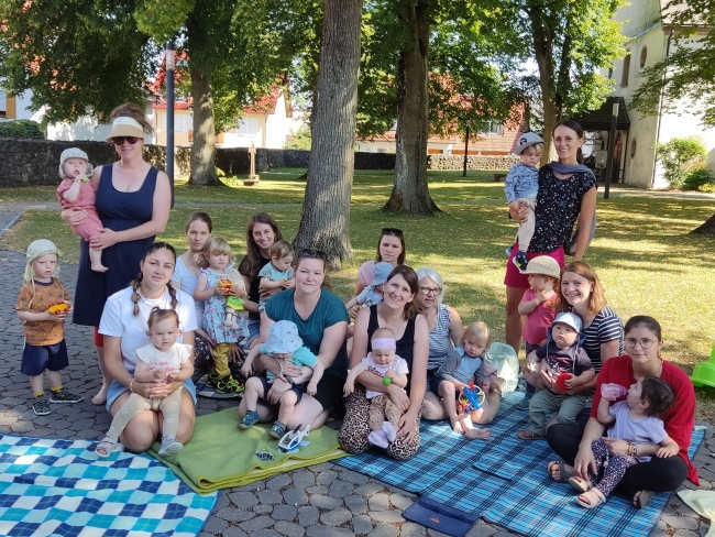 Gruppenbild_Kleine-Leute-Plus